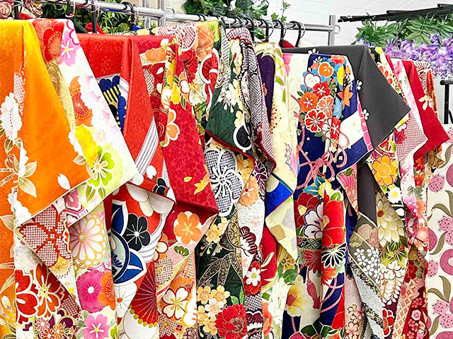 《成人式前撮り時》袴orドレス貸出無料