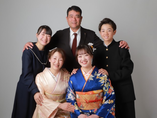 《前撮り時》ご家族撮影時1万円OFFチケットプレゼント