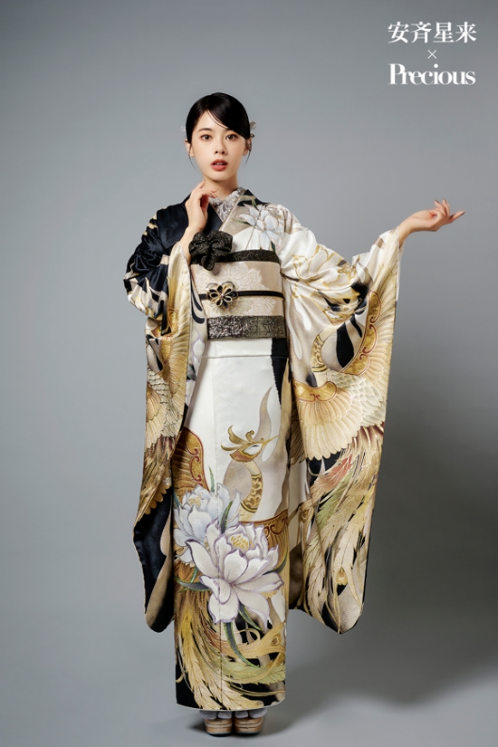 AS-18 着用モデル:安斉星来