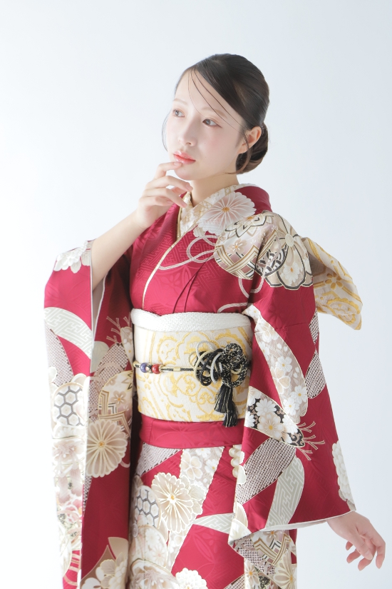 赤　古典振袖