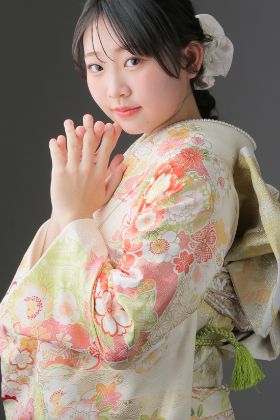 黄色　古典振袖