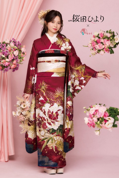 桜田ひよりの最新振袖